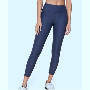 Outdoor Voices 3/4 Compression Leggings (Size M)